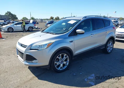 2016 Ford Escape Titanium из США, поврежденный, VIN 1FMCU0JX0GUC80790